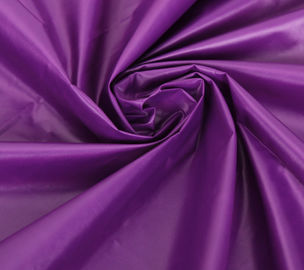 Китай Разрыв пурпурной тафты ткани нейлона 380Т Рипстоп 100 красочный - устойчивый поставщик