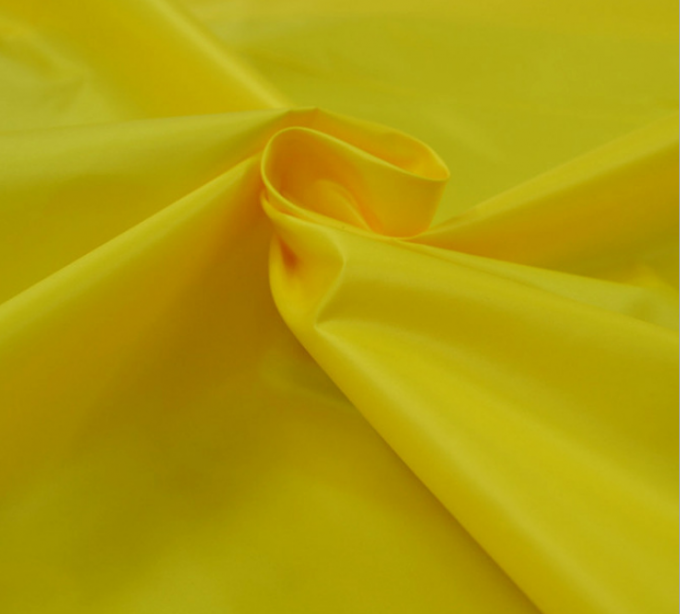 Ткань красных/пинка/желтого цвета полиэстера тафты для выравнивать ткань одежды